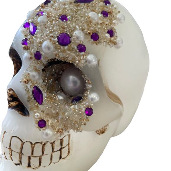 Christian Siriano Jeweled Skull LED Wax Candle Spooky Halloween Glam Decor New - Picture 3 of 14